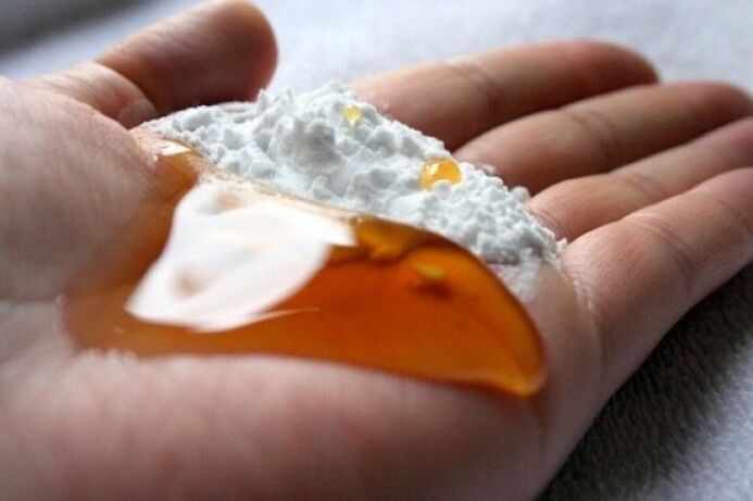 Baking soda with honey is a popular remedy for enlarging the male sexual organ. 